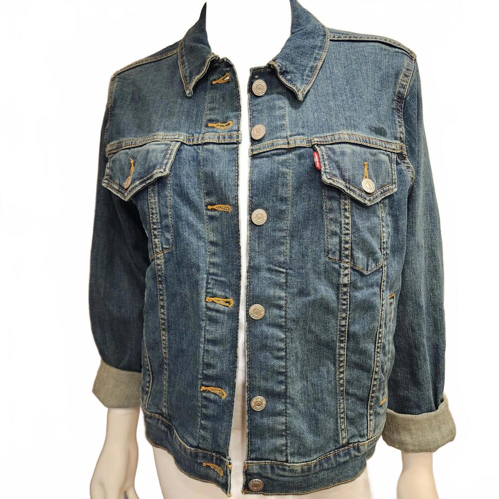 Levi's Women's Denim Jacket size XL Medium Wash Outerwear Oversized casual